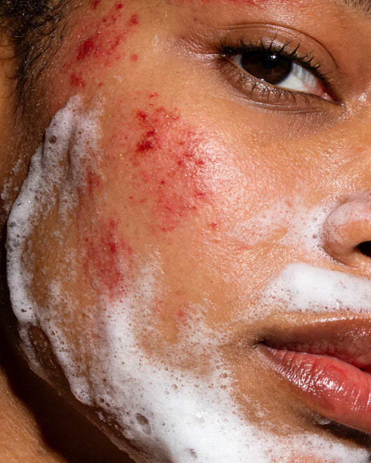 Camellia Cleansing Mousse 100ml skincare product photo 3